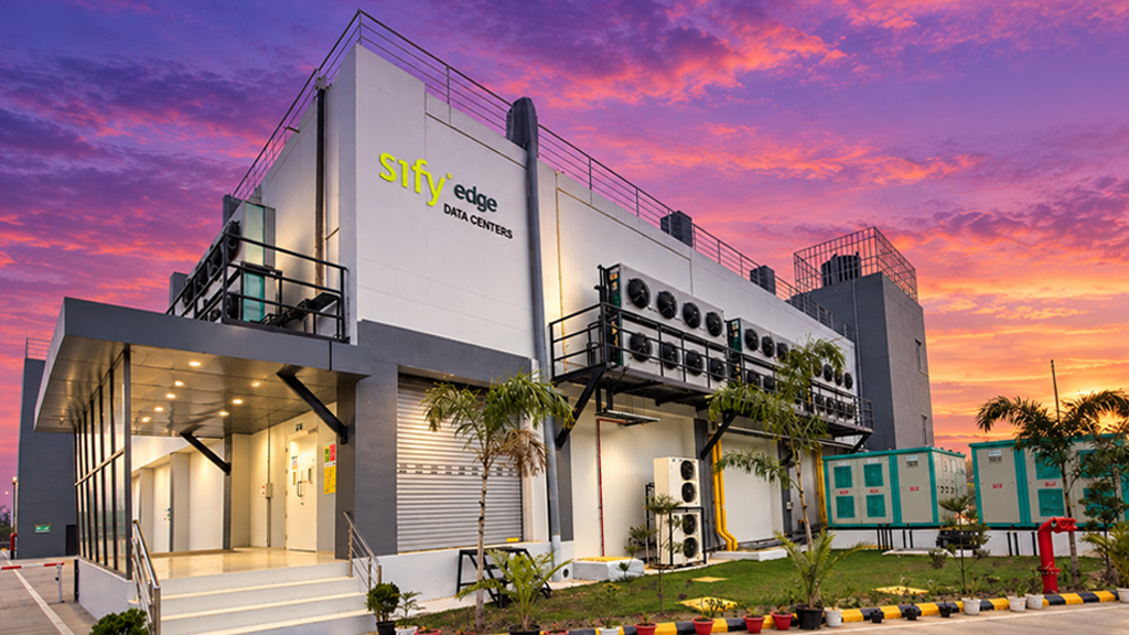 Lucknow 01 Data Center